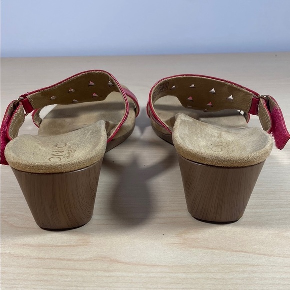 Vionic Maggie Red Wedge Sandals Comfortable Slip-On Design - Picture 3 of 11